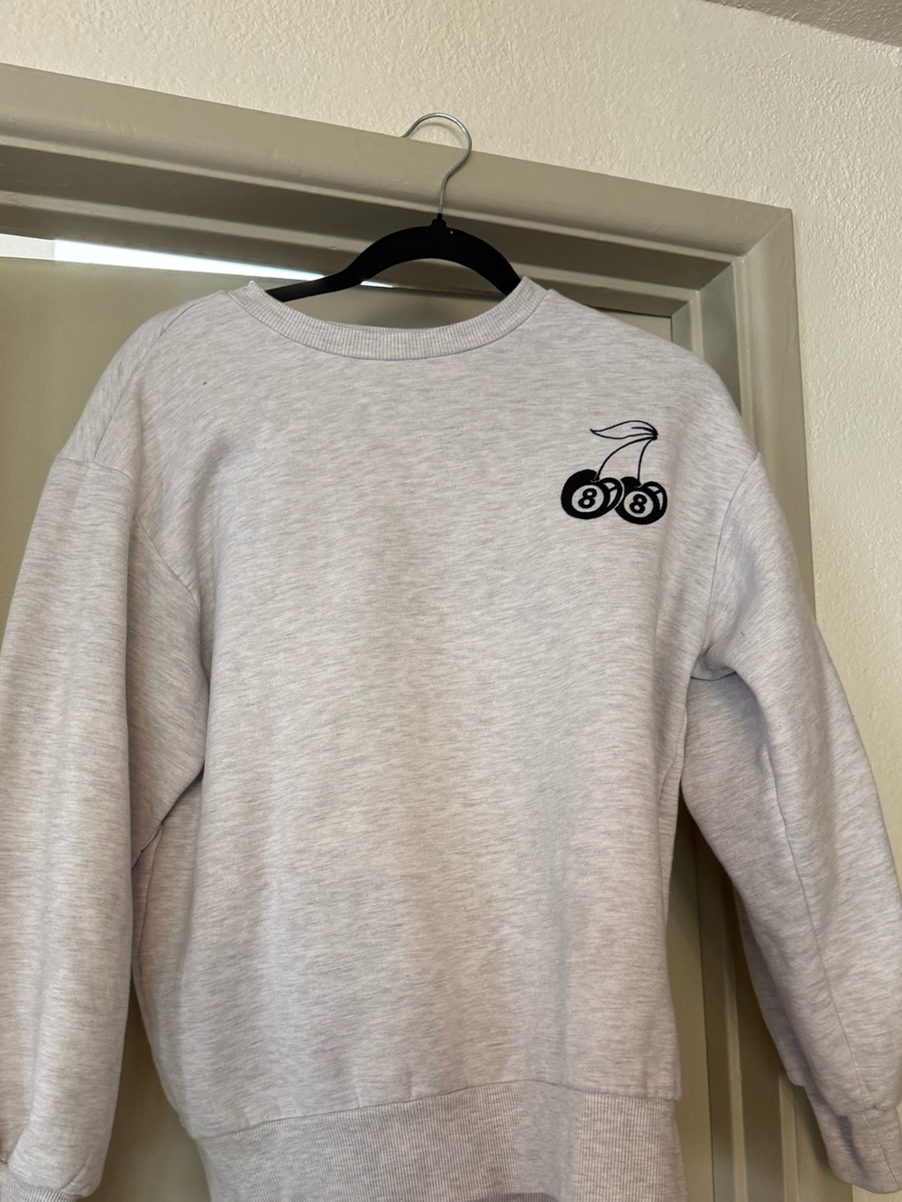 Light Gray Cherry Graphic Crewneck Sweatshirt